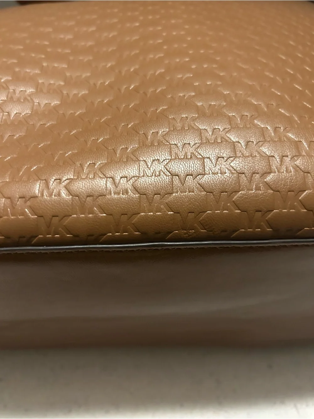 Michael Kors Tan Quilted Leather Tote with Gold Logo - Picture 5 of 14